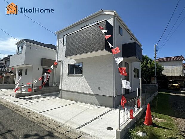 弊社独自で毎月５組限定「人気オプション３点パック」カーポート・バルコニー・ウッドデッキを１万円で取付