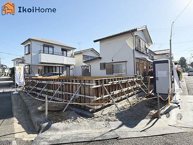 【ホームページに現地動画掲載中】●年中無休:当日予約可●角地につき通風採光良好!前面公園で開放感も◎