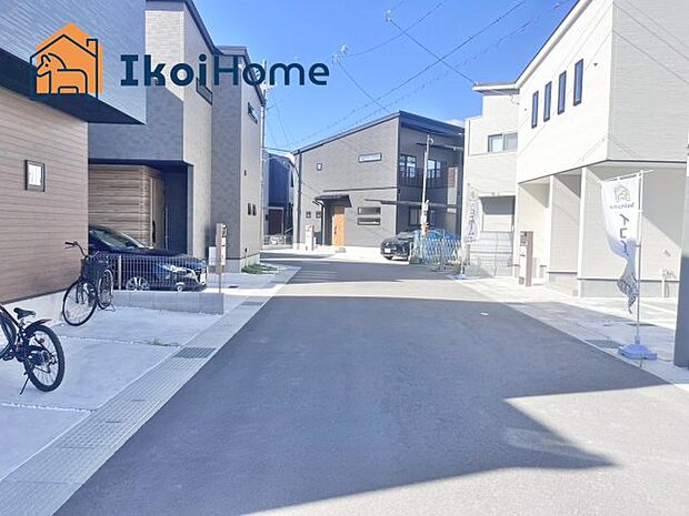 【外観】【ホームページに現地動画掲載中】●年中無休:当日予約可●お車は並列で2台駐車可能!EVコンセント完備