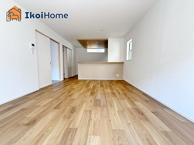 【居間・リビング】【ホームページに現地動画掲載中】●年中無休:当日予約可●長方形で家具を配置しやすい間取り!