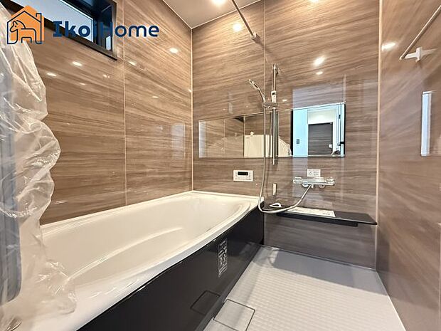 【風呂】【ホームページに現地動画掲載中】●年中無休:当日予約可●小窓ございますので通気・換気良好です。