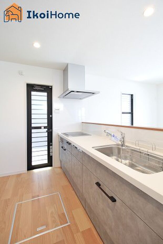 【キッチン】●年中無休：当日予約可●食洗器付きのキッチンになります。食器洗いの作業が楽になり非常に便利です。