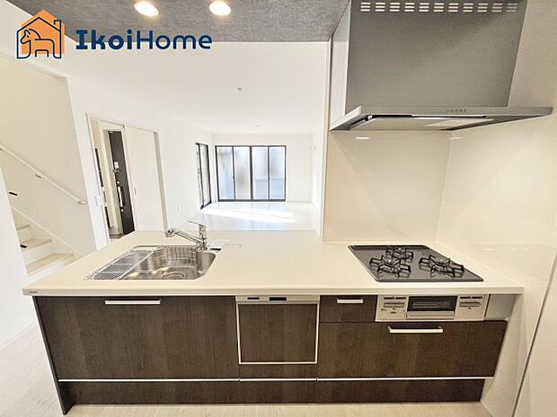 【キッチン】◆同社施工例◆人気の対面式キッチン♪家事の時短に欠かせない食洗機付きです！