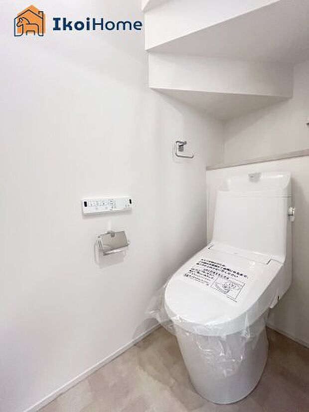 【トイレ】◆施工例◆トイレには温水洗浄便座機能付きで、冬も便座が冷たくないので腰冷えを避けられます。