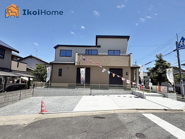 【外観】【ホームページに現地動画掲載中】●年中無休:当日予約可●敷地は約58坪ございます!お車並列3台可能!