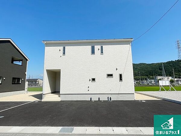安心の10年保証！外観を美しく保ち、雨水で汚れを落とします！気になることがありましたら、お気軽にお問い合わせください！