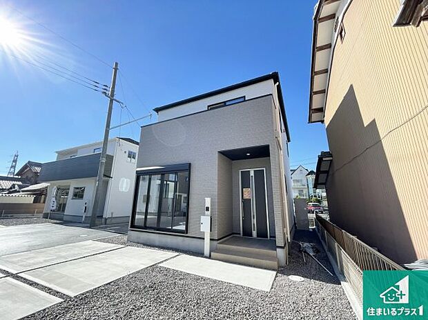 【外観】安心の10年保証!外観を美しく保ち、雨水で汚れを落とします!気になることがありましたら、お気軽にお問い合わせください!