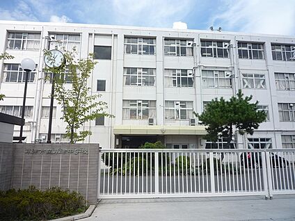 草津市立草津中学校 徒歩1040m