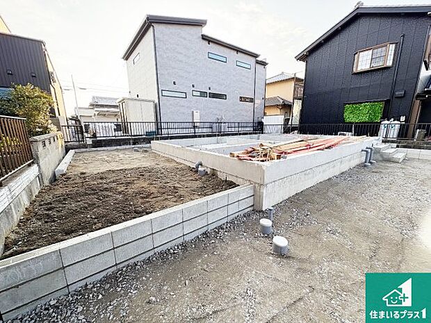 【外観】現在建築中!落ち着いた街並みで新生活を始めることが出来そう!周辺の物件も併せてご紹介させて頂きます!