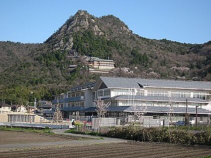 東近江市立箕作小学校 徒歩1000m
