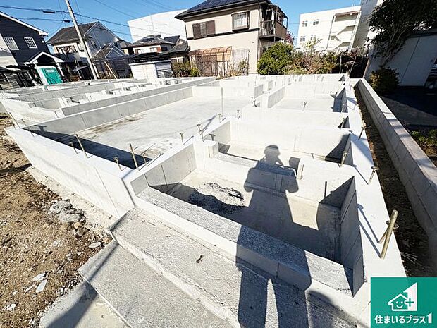 【外観】現在建築中！落ち着いた街並みで新生活を始めることが出来そう！周辺の物件も併せてご紹介させて頂きます！