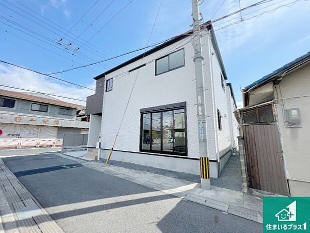 【外観】安心の10年保証!外観を美しく保ち、雨水で汚れを落とします!気になることがありましたら、お気軽にお問い合わせください!