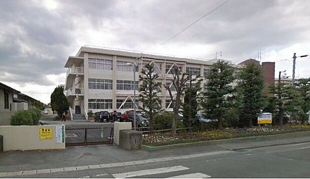 栗東市立栗東中学校