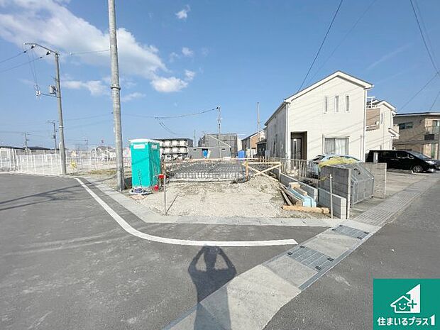 【外観】現在建築中!落ち着いた街並みで新生活を始めることが出来そう!周辺の物件も併せてご紹介させて頂きます!