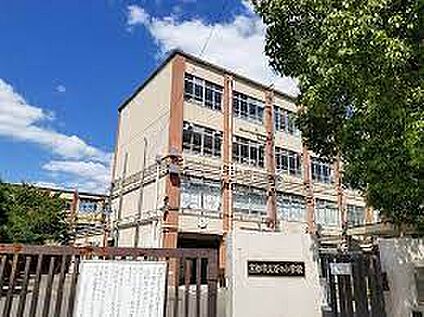 京都市立百々小学校 徒歩750m