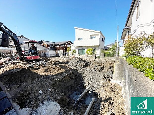 【外観】現在建築中！落ち着いた街並みで新生活を始めることが出来そう！周辺の物件も併せてご紹介させて頂きます！ 