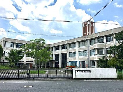 栗東市立葉山中学校 徒歩1600m