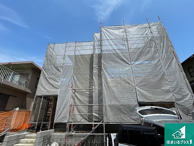 【外観】現在建築中!落ち着いた街並みで新生活を始めることが出来そう!周辺の物件も併せてご紹介させて頂きます!