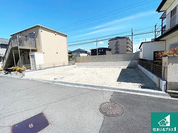 【外観】現在建築中!落ち着いた街並みで新生活を始めることが出来そう!周辺の物件も併せてご紹介させて頂きます!