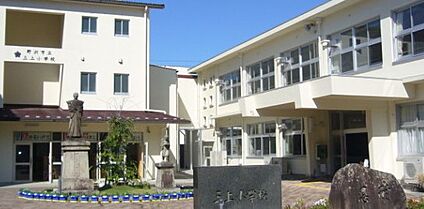 野洲市立三上小学校 徒歩1600m