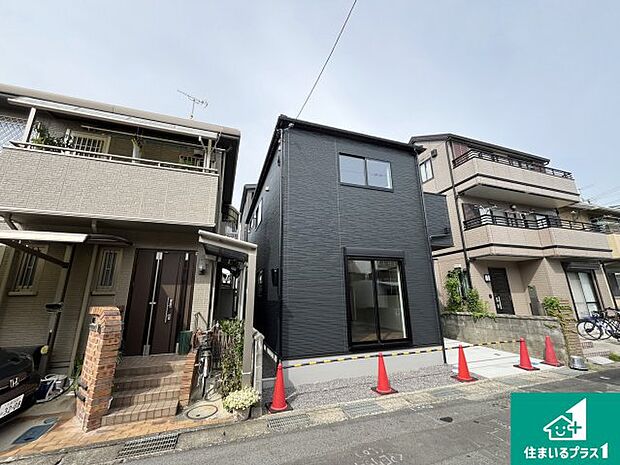 【外観】安心の10年保証!外観を美しく保ち、雨水で汚れを落とします!気になることがありましたら、お気軽にお問い合わせください!
