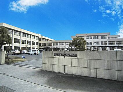守山市立守山北中学校 徒歩950m