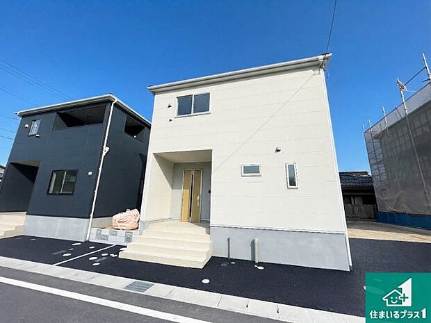 【外観】安心の10年保証!外観を美しく保ち、雨水で汚れを落とします!気になることがありましたら、お気軽にお問い合わせください!