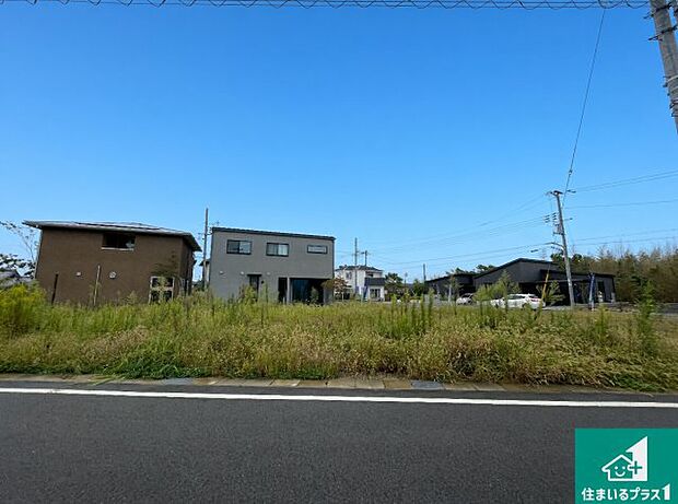 【外観】現在建築中！落ち着いた街並みで新生活を始めることが出来そう！周辺の物件も併せてご紹介させて頂きます！