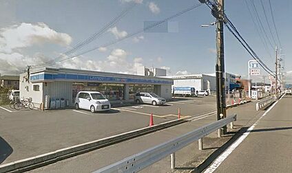 ローソン 宇治伊勢田店 徒歩442m