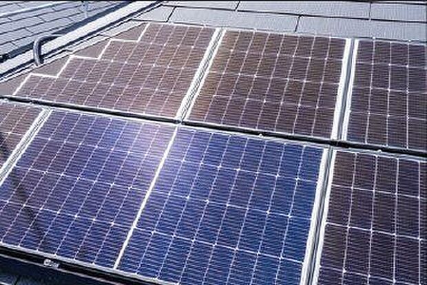 【発電・温水設備】■太陽光発電システム　全棟太陽光発電システムを設置。万が一の停電時に安心。