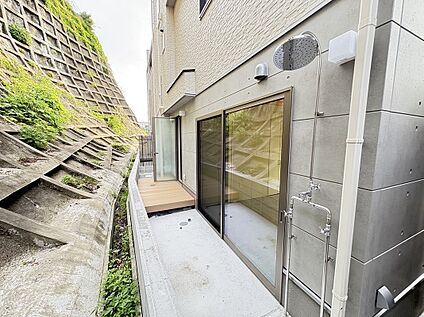 ウッドデッキ・シャワースペース