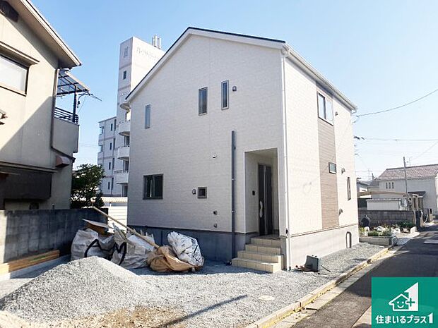 現在建築中!落ち着いた街並みで新生活を始めることが出来そう!周辺の物件も併せてご紹介させて頂きます!