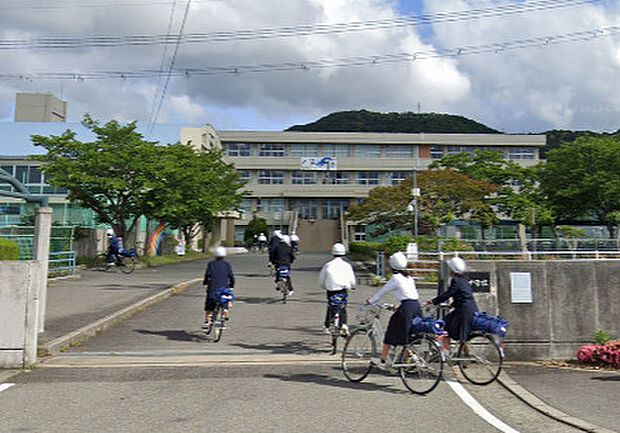 加東市立滝野中学校