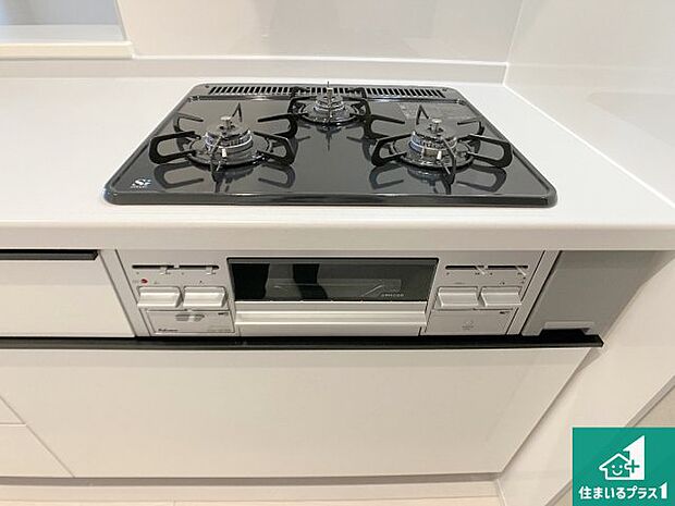 【コンロ】ダブル高火力Siセンサー付きコンロ!3口あるので、まとめて料理をする時も大活躍!