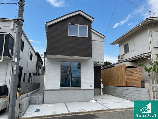 【外観】安心の10年保証！外観を美しく保ち、雨水で汚れを落とします！気になることがありましたら、お気軽にお問い合わせください！