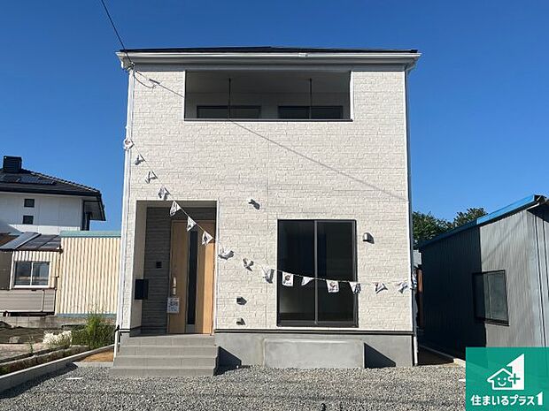 【外観】安心の10年保証！外観を美しく保ち、雨水で汚れを落とします！気になることがありましたら、お気軽にお問い合わせください！