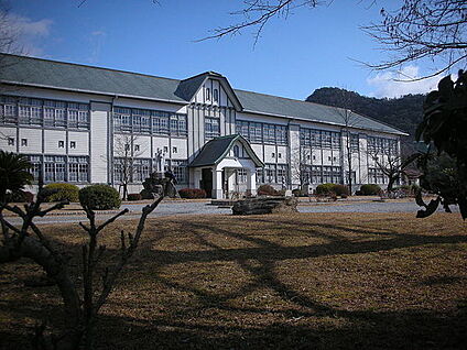 西脇市立西脇小学校 徒歩700m