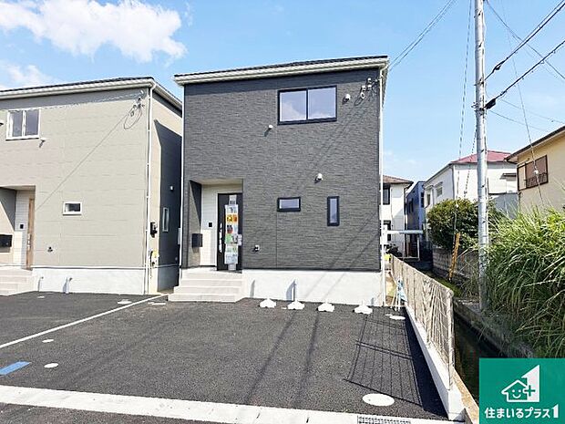 【外観】安心の10年保証!外観を美しく保ち、雨水で汚れを落とします!気になることがありましたら、お気軽にお問い合わせください!