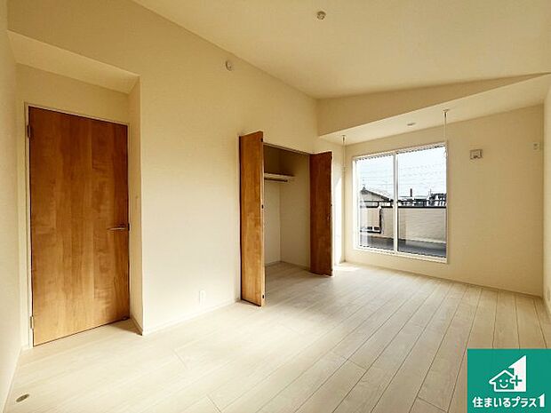 【洋室】現在の進捗状況です！順調に作業進行中、完成が待ち遠しいです！詳細の間取り等、お気軽にお問い合わせください！