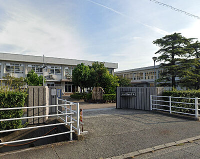 姫路市立広畑中学校 徒歩780m