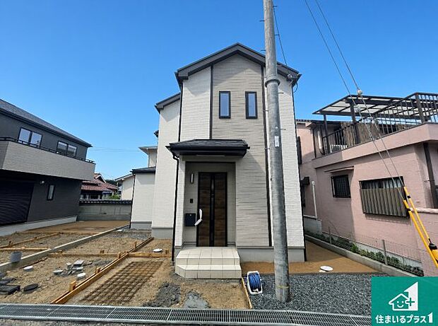 【外観】現在建築中！落ち着いた街並みで新生活を始めることが出来そう！周辺の物件も併せてご紹介させて頂きます！
