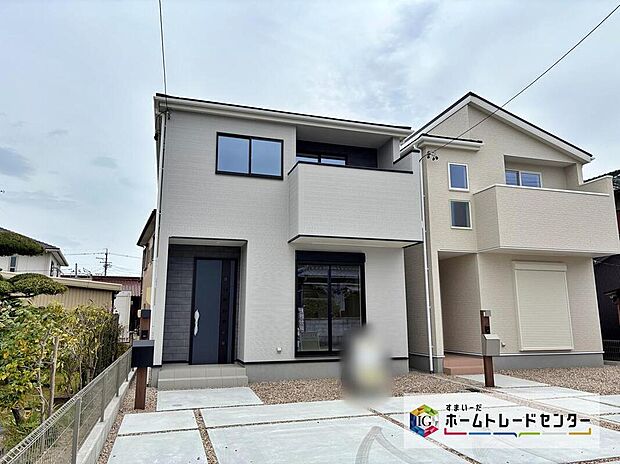 【１号棟】平日・お仕事帰りなど、いつでもご案内させていただきます！デザイン・目に見える設備面も大切ですが、耐震構造で地震に強い家の為、次代へ繋ぐ強固な住宅です。