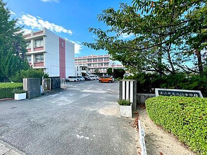 高浜市立高浜中学校 1499m(徒歩19分)