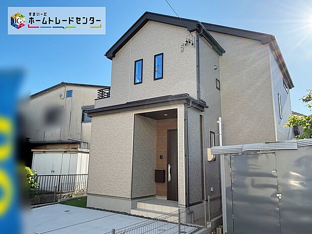 【現地外観写真】平日・お仕事帰りなど、いつでもご案内させていただきます!デザイン・目に見える設備面も大切ですが、耐震構造で地震に強い家の為、次代へ繋ぐ強固な住宅です。