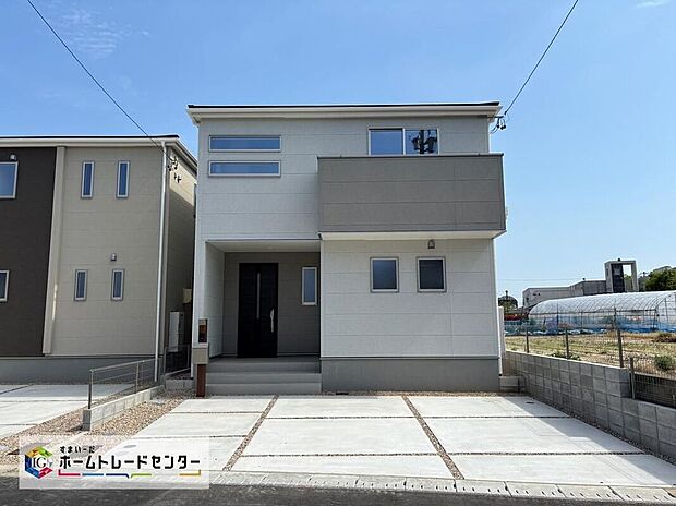 【現地外観写真】【１号棟】完成しております！内覧可能です！事前予約制にて承っております。現地ご見学の際はお気軽にお問い合わせ下さい☆