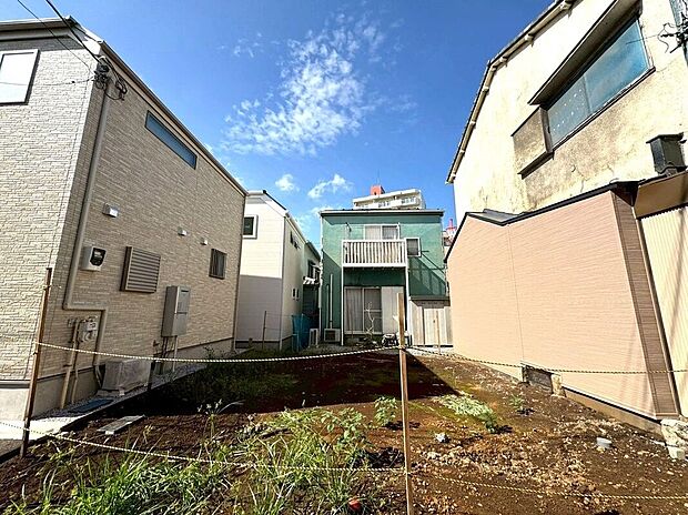 【現地】(2025年12月)撮影日々の暮らしを豊かにする利便性と、静けさに包まれた住み心地の良さ。魅力溢れる“上十条”エリアで思い描く、心地よい住まいづくりを。