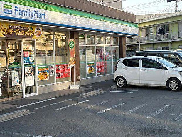 ファミリーマート南千住一丁目店(ファミリーマート南千住一丁目店まで30m 徒歩1分。)