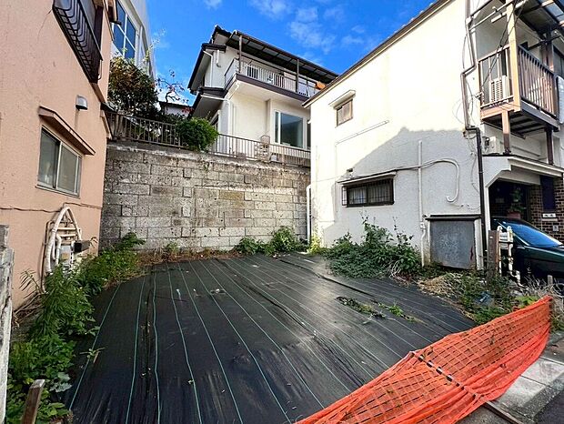 【前面道路含む外観】【現地】（2025年12月）撮影