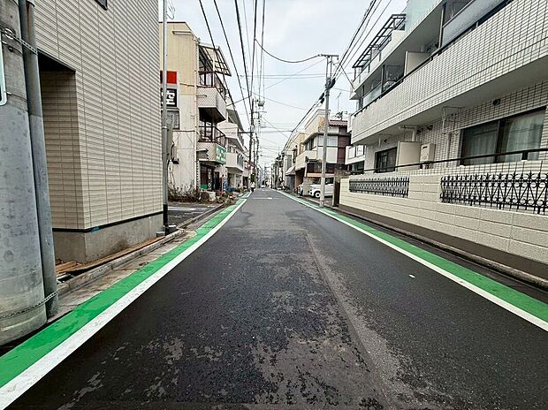 【前面道路含む外観】【外観】（2026年4月）撮影