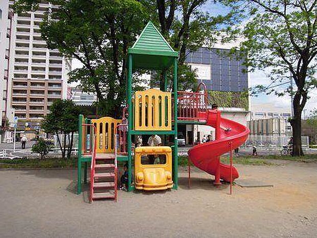 赤羽公園（約520m）